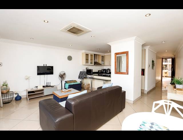 1 BEDROOM APARTMENT FOR SALE IN POINT WATERFRONT